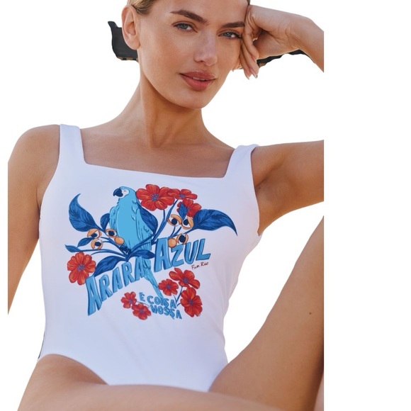 FARM RIO Parrot Graphic High Leg One Piece Swimsuit - Women’s Size Small - New - Picture 9 of 9